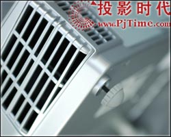 奧圖碼(OPTOMA)HD72投影機外觀和配件