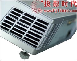 奧圖碼(OPTOMA)HD72投影機外觀和配件