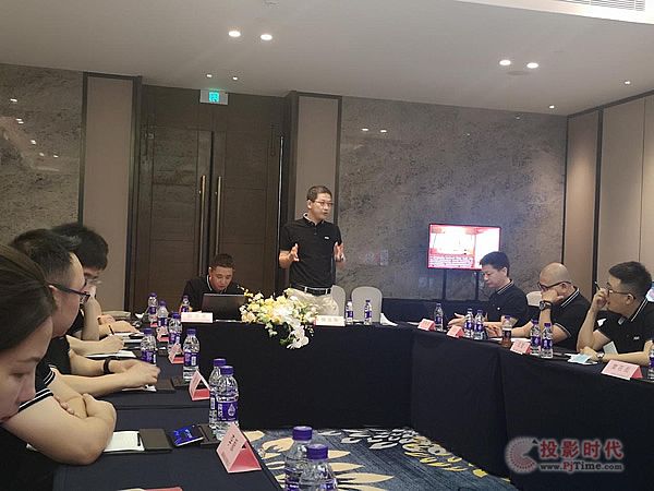 ȫpح2020AOC PD{Մ_