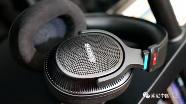 MDR-MV1O C HiFi